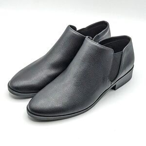 Kensie “Sammy” Faux Pebbled Leather w/ Block Heel & Side Zip Closure (Black) NEW